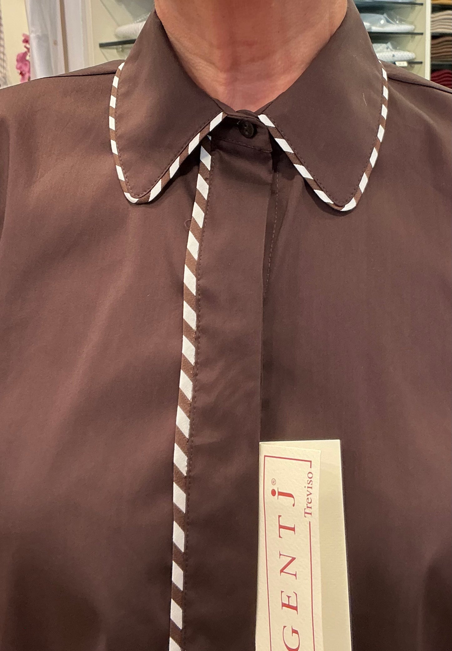 GIANNA stretch marrone con piping