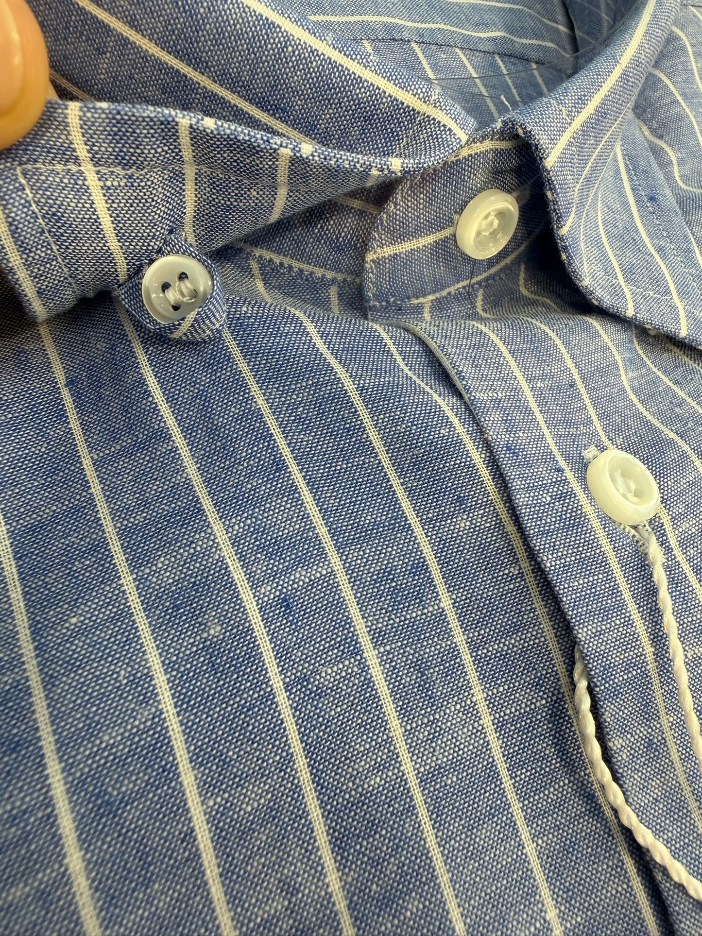 Lino cotone riga fondo azzurro 5499 collo ITALIANO