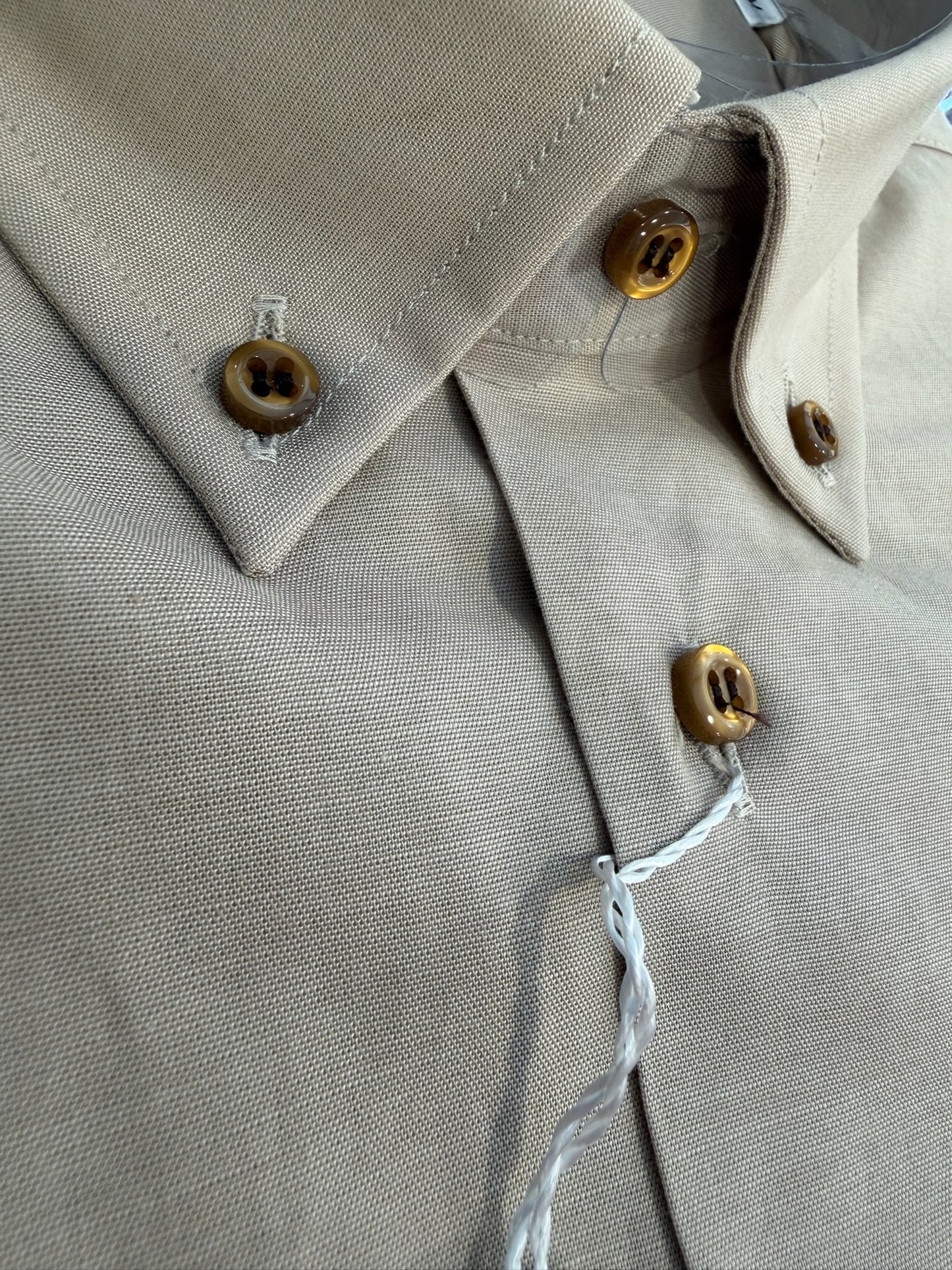Cotone color SABBIA 6198 collo BOTTON DOWN