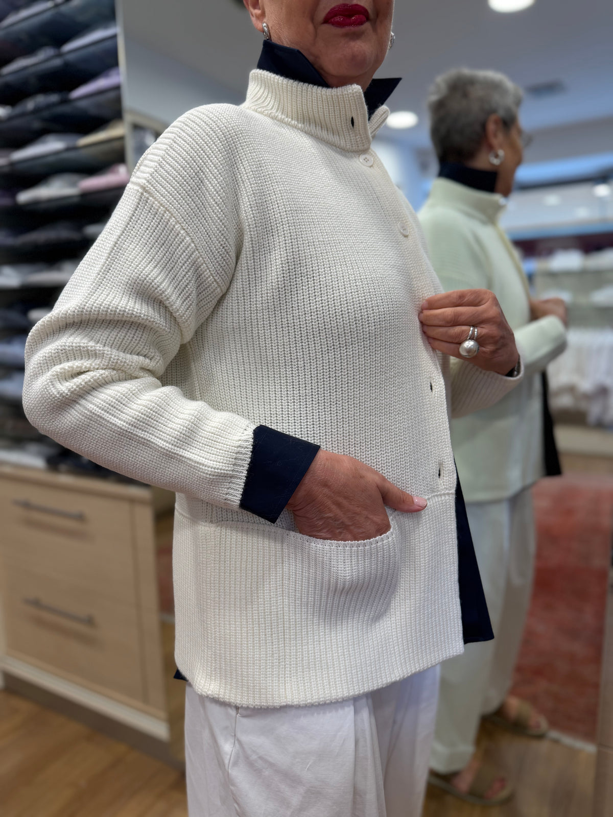 BEATRICE cardigan con tasche variante PANNA