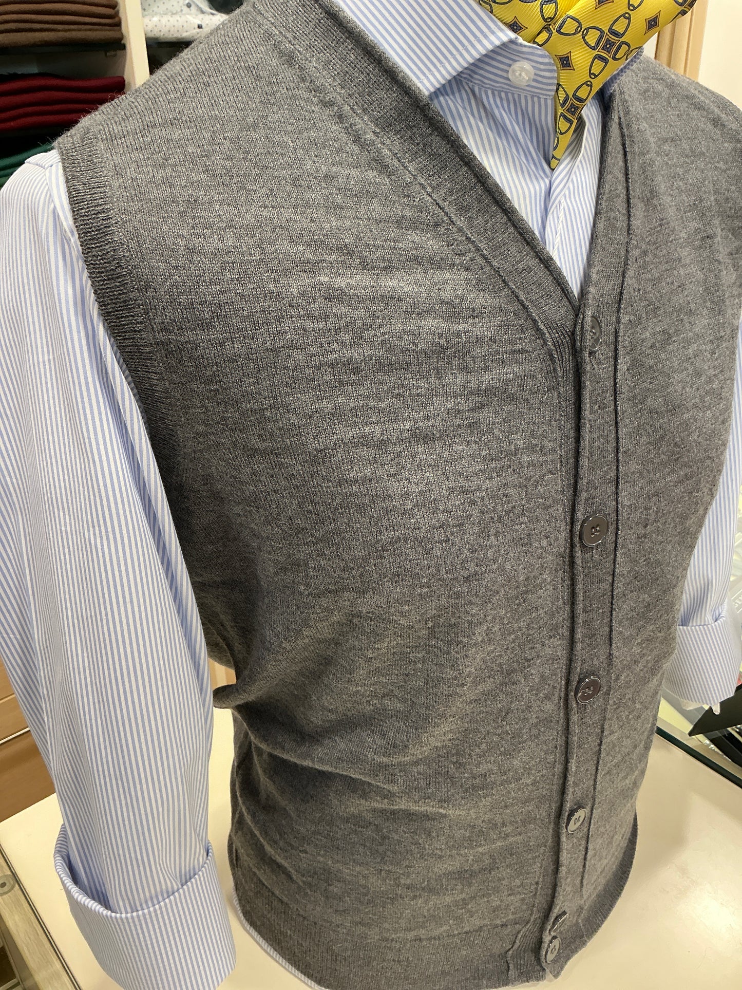 Gilet lana con bottoni