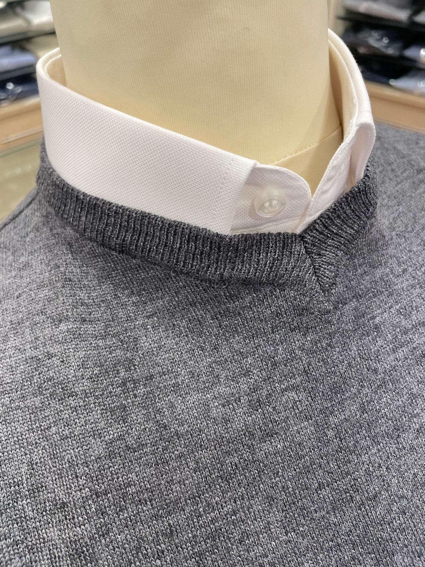 Gilet lana con piccolo scollo a V